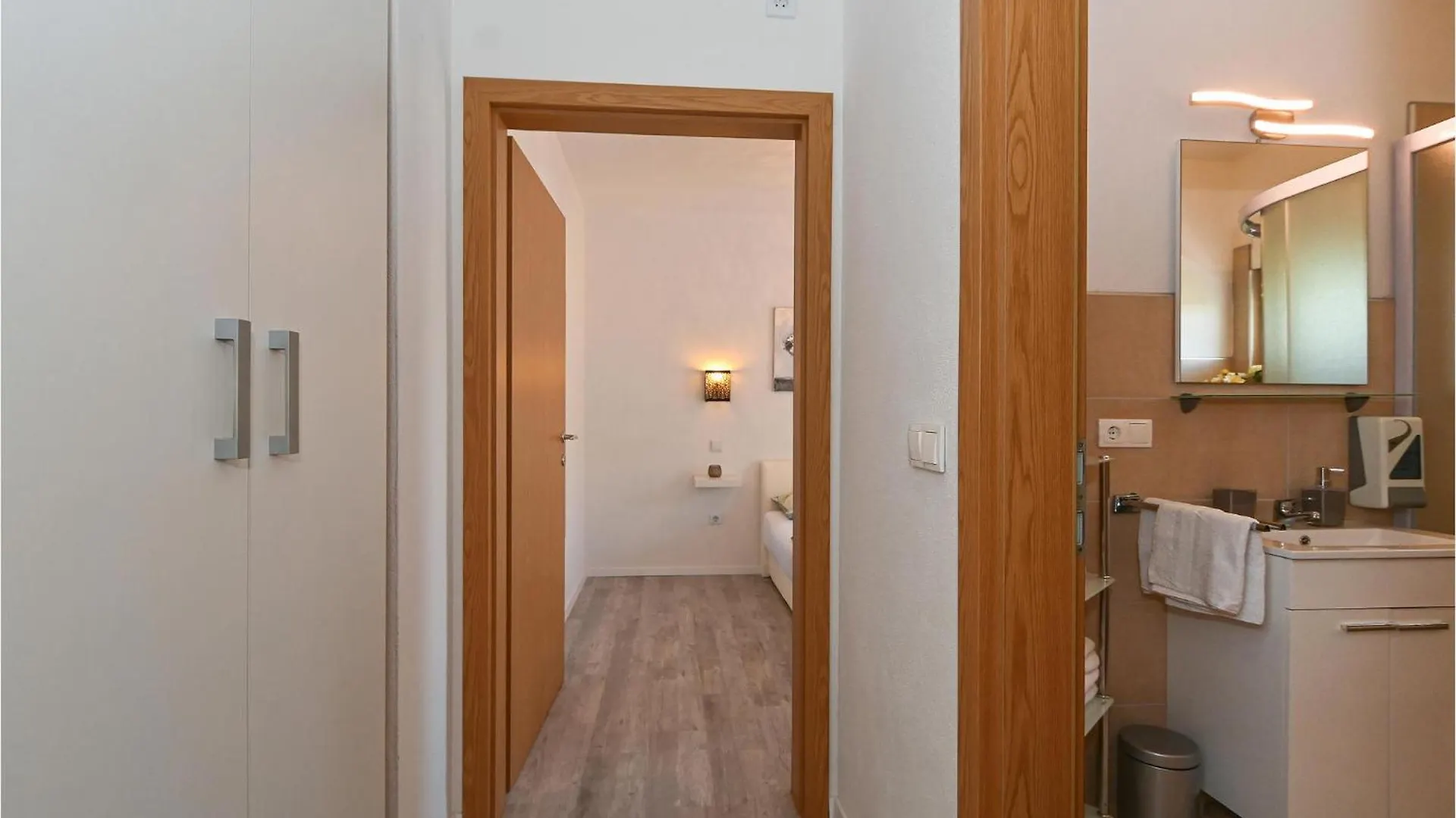 Amazing Apartment In Okrug Gornji With Wifi 0*, Trogir Croatia
